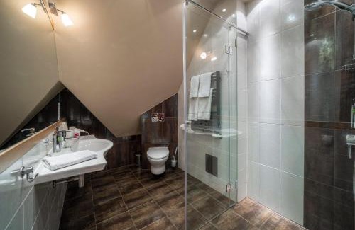 Rzyki Resort | Experience Comfort at Pokoje w Oberży Czarny Groń