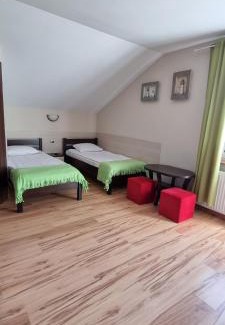 Łazy House | Pet-Friendly Retreat at Pokoje w Zielonym Domku