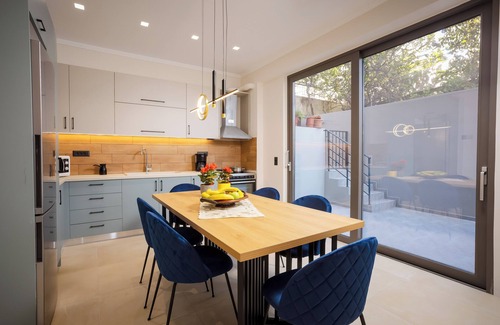 Makrys Tichos Apartment | Polixenys home