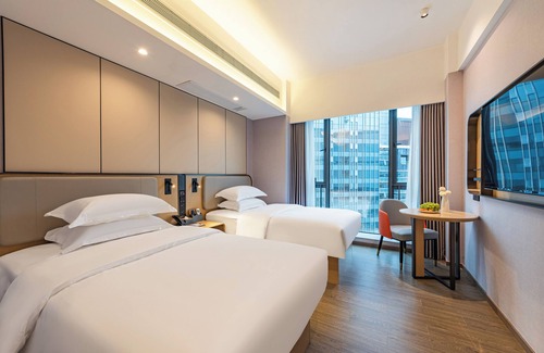 Guangzhou Science City Hotel | Poltton International Apartment - Guangzhou Knowledge City Wangcun Subway Station