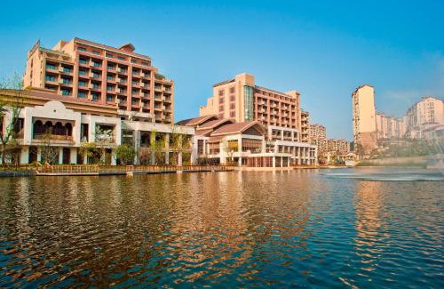Yunyan District Resort | Relax at Poly Hotspring Guiyang Hotel with Hot Tub Access