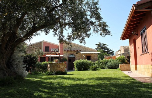 Sciacca House | Experience Pomegranate Holiday Home Sciacca with Ocean Views