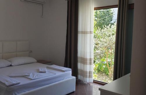 Durres Apartment | Exceptional Oceanfront Stay at Pomegranates & Olives Guesthouse