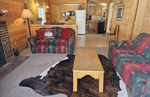 Nathrop Cabin | Relax at Pomeroy Cabin, Your Mountain Getaway Awaits