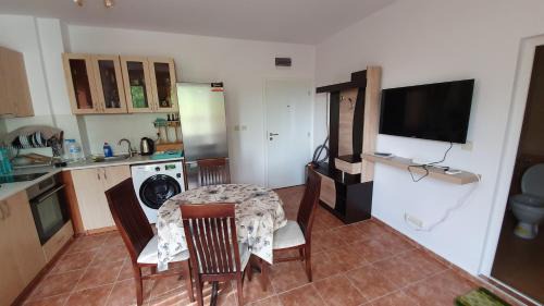 Pomorie Apartment | Relaxing Pomorie Beach Resort with Oceanfront Pool Access