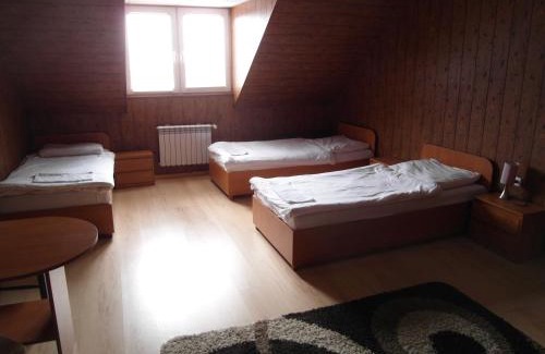 Czaplinek Hotel | Cozy Pomorska Zajazd with Kitchen & Breakfast Options