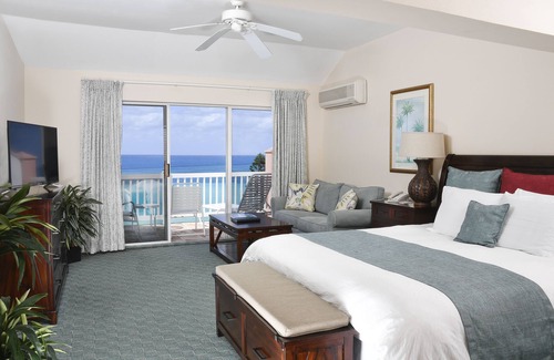 Southampton Resort | Elegant Pompano Beach Club: Ocean Views & Spa Retreat