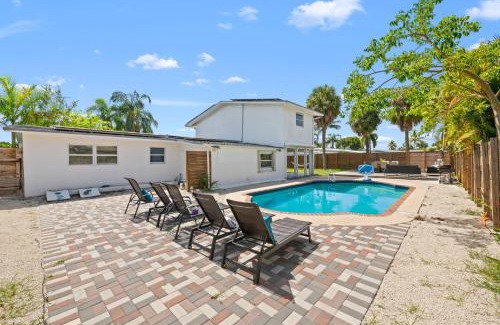 Survey Creek House | Discover Pompano Gem: Just Steps from the Beach