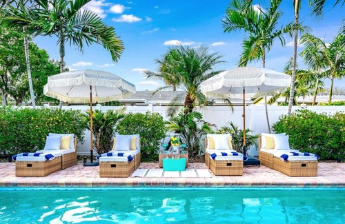 Garden Isles House | Discover Pompano Pool Paradise with Relaxing Hot Tub Access