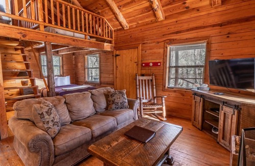 Ponca Condo | Ponca Cabin 4 - Cozy Cabin in the Heart of Ponca