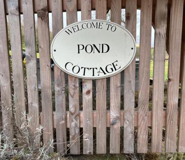 North York Moors National Park House | Cozy Pond Cottage: Pet-Friendly Retreat with Hot Tub