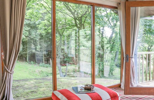Great Fryup Dale Cottage | Discover POND FARM WOODLANDS: Pet-Friendly Retreat with Hot Tub