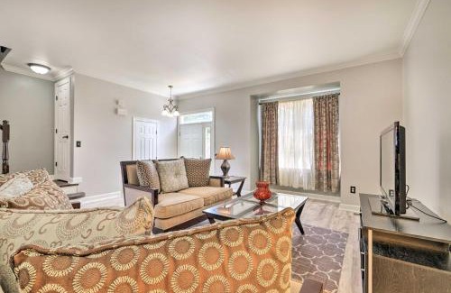 Woodbridge House | Woodbridge Townhome: Pool Table & Scenic Pond Views