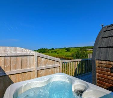 Kelty Cabin | Enjoy Pond View Pod 2 with Private Hot Tub - Pet Friendly