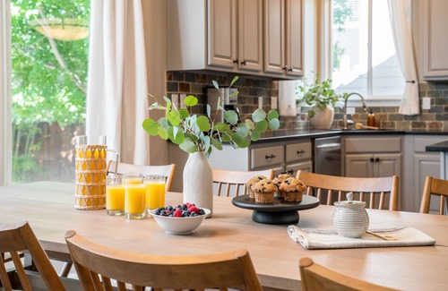 Mountain View House | Family-Friendly Ponderosa Pines: Near Central Bend, 9.6 Rating