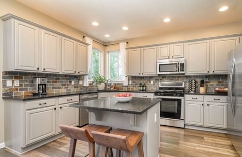 Mountain View House | Family-Friendly Ponderosa Pines: Near Central Bend, 9.6 Rating