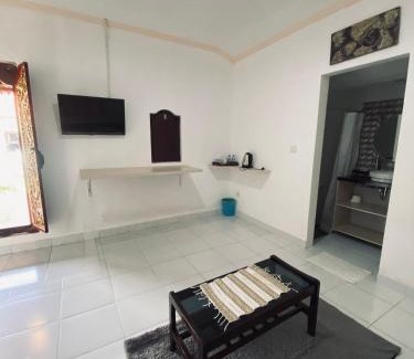 Kelating House | Discover Pondok Dauh Ancak: Family-Friendly with Pool