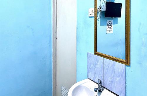 Tasikmalaya Hotel | Budget-Friendly Stay at SPOT ON 92219 Pondok Karisma