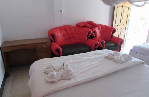 Moni House | Family-Friendly Pondok Wisata Silvester Awaits Your Stay