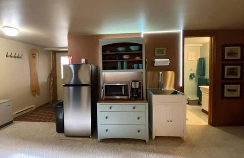 York Springs Apartment | Kid-Friendly Retreat at Pondtown Mill Bridge Hotel