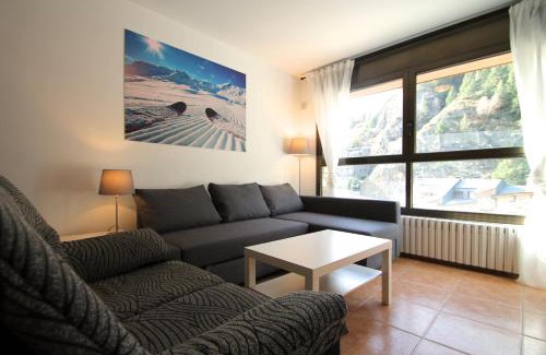 Ransol Apartment | Discover Family-Friendly Pont de Toneta in Ransol