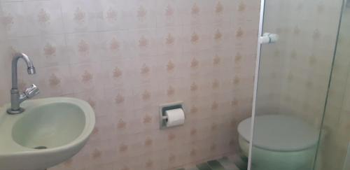 Marica House | Relaxing Stay at Ponta Negra Hospedagem with Pool & Pets