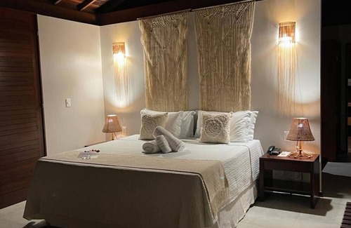 Praia dos Carneiros Hotel | Discover Pontal dos Carneiros Beach Bungalows with Ocean Views