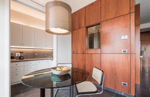 Oltrarno Apartment | Perfect Ponte Vecchio Suite with Balcony Overlooking Arno
