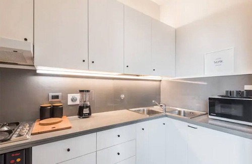 Oltrarno Apartment | Perfect Ponte Vecchio Suite with Balcony Overlooking Arno