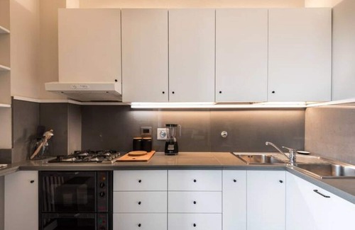 Oltrarno Apartment | Perfect Ponte Vecchio Suite with Balcony Overlooking Arno