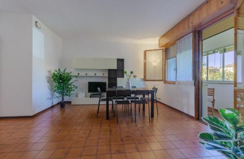 Pontelagoscuro Apartment | Highly Rated Pontelagoscuro Residential Apartment Awaits