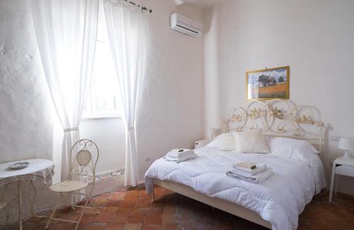 Sessa Aurunca Bed & Breakfast | Unforgettable Stays at Ponteronico Resort: 4-Star Oasis