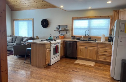 National City House | Oceanfront Retreat with Pontoon Rentals and Guest Rating 10/10