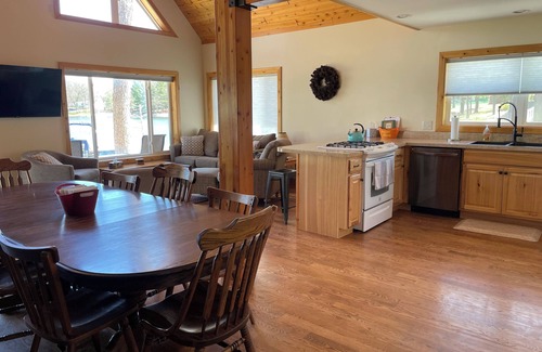 National City House | Oceanfront Retreat with Pontoon Rentals and Guest Rating 10/10