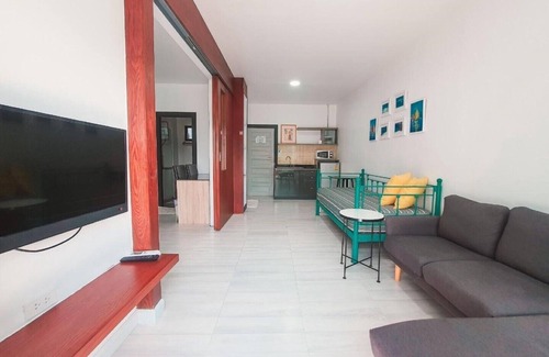 Hua Hin Hotel | Inviting Pony TopView with Pool & Breakfast Options