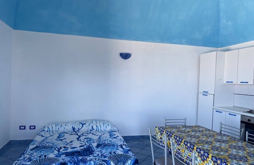 Le Forna Apartment | Family-Friendly Ponzamania Blumarine Pearl Apartment Stay