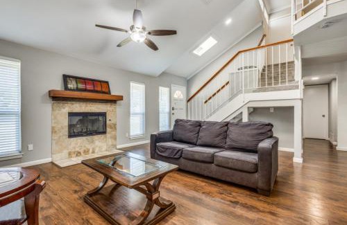 Lewisville Villa | Exciting Getaway: Pool, Game Rooms & Ocean View Awaits!