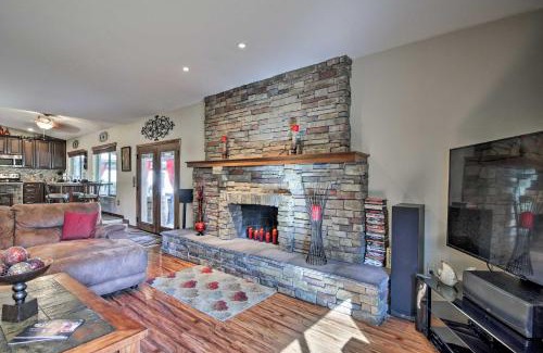 Mesa House | Relax at Red Mountain Mesa Oasis with Pool and Game Room
