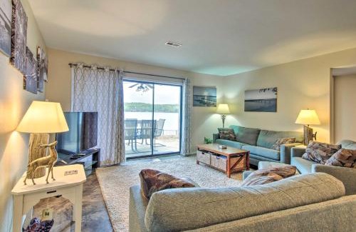 Lake Ozark Apartment | Pet-Friendly Lake Ozark Retreat with Pool & Hot Tub