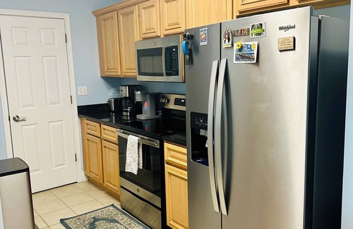 Charleston Condo | Relaxing Monthly Stay: Pool, Ocean View & Free Parking