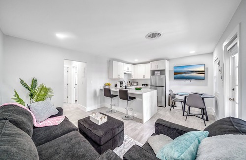 Coral Ridge Apartment | Pool! Florida Paradise + Close To Beach!