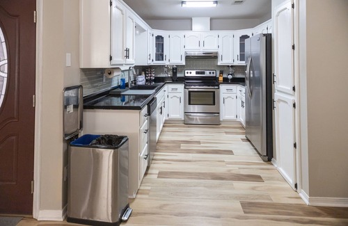 Northwest Pensacola House | Ideal Pool Home in Central Pensacola, Close to Beaches