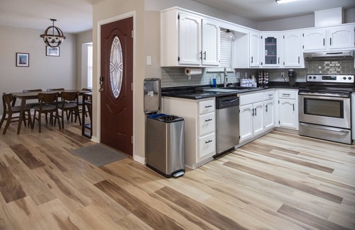 Northwest Pensacola House | Ideal Pool Home in Central Pensacola, Close to Beaches