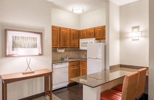 Independence Condo | Relaxing Retreat: Pool & Hot Tub by Centerpoint Medical