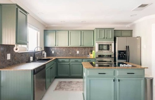 Deer Park At Maple Run House | Ultimate Oasis: Pool, Hot Tub & Arcade Fun Await You
