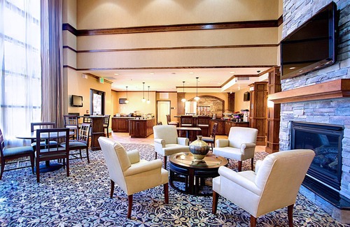 West Valley City Apartment | Guest Rated 10/10: Enjoy Breakfast, Pool & Great Location