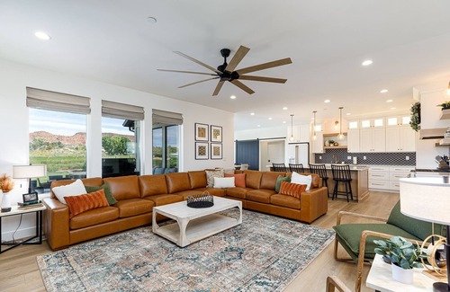 Kanab House | Unwind with Pool, Hot Tub & Family Fun at Our Hotel