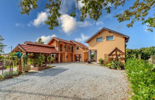 Kravarsko House | Relaxing Pool House Klara with Sauna - Ideal for Families