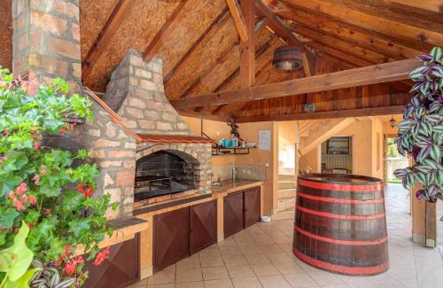 Kravarsko House | Relaxing Pool House Klara with Sauna - Ideal for Families
