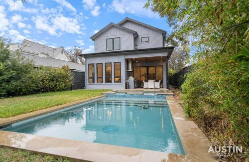 Holly House | Pool Jacuzzi Covered Patio in Family 4BD 3BA East Austin Home by Austin Vacay